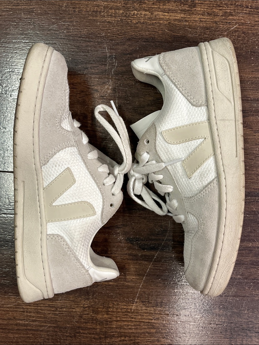 VEJA V10 Sneakers White Grey Euro 36 US 6 Women's Made in Brazil